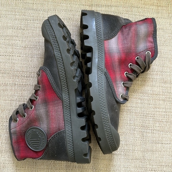 Palladium Baggy Womens Canvas/Leather Plaid High Top Sneaker Charcoal/Red US 7.5 - Picture 8 of 10